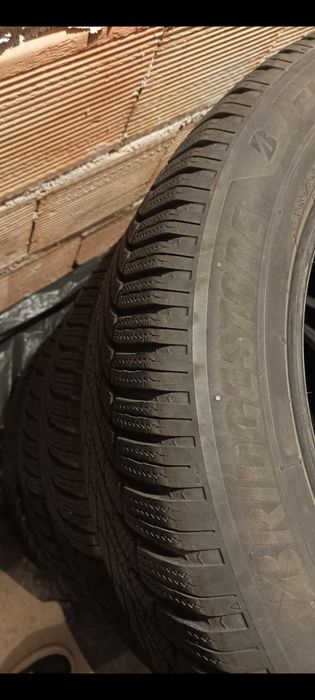 Зимни гуми Bridgestone 235/55/19