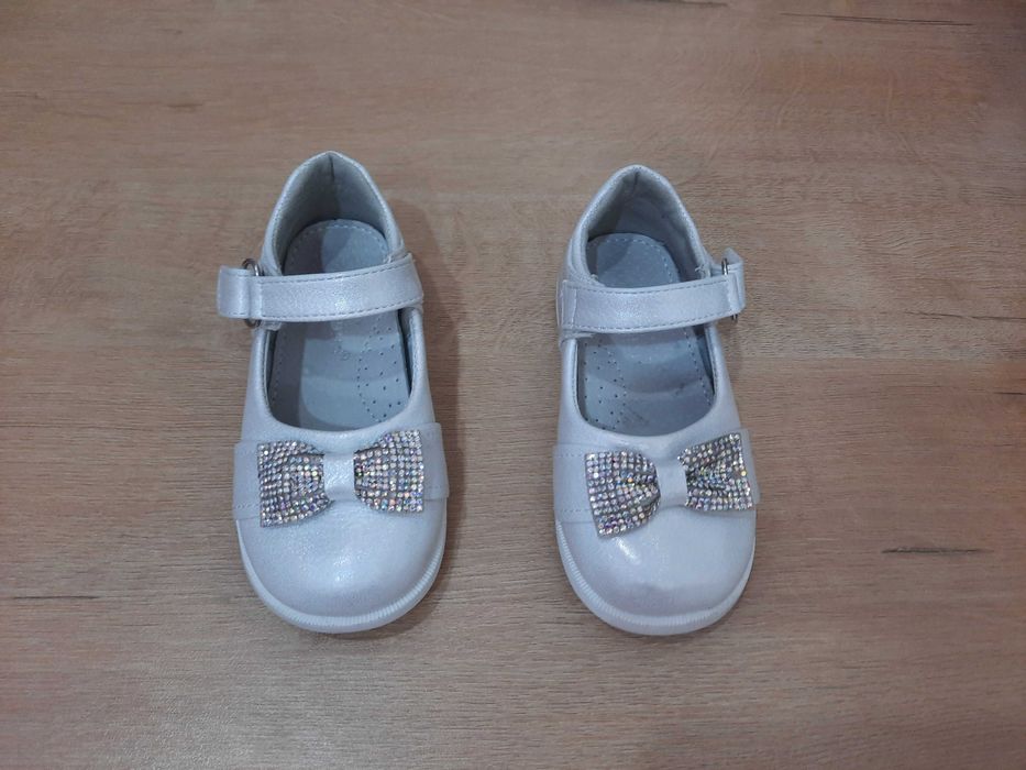 Детские туфли для девочек