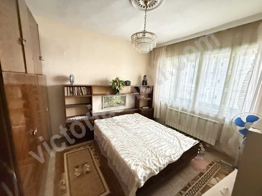 Продава се Тристаен апартамент в Велико Търново, Акация - 119 кв.м за 1059 €/кв.м - Снимка #3