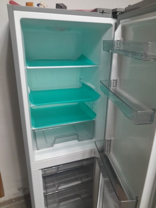 Холодильник Midea