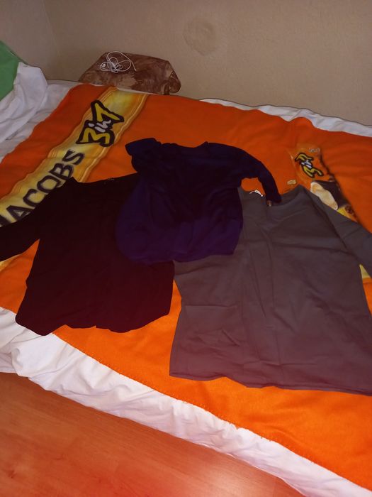 Дамски блузи с дълъг ръкав