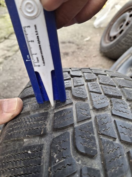 Комплект зимни гуми с джанти