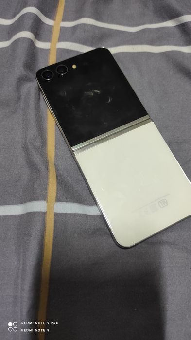 Samsung z flip 5 256/8