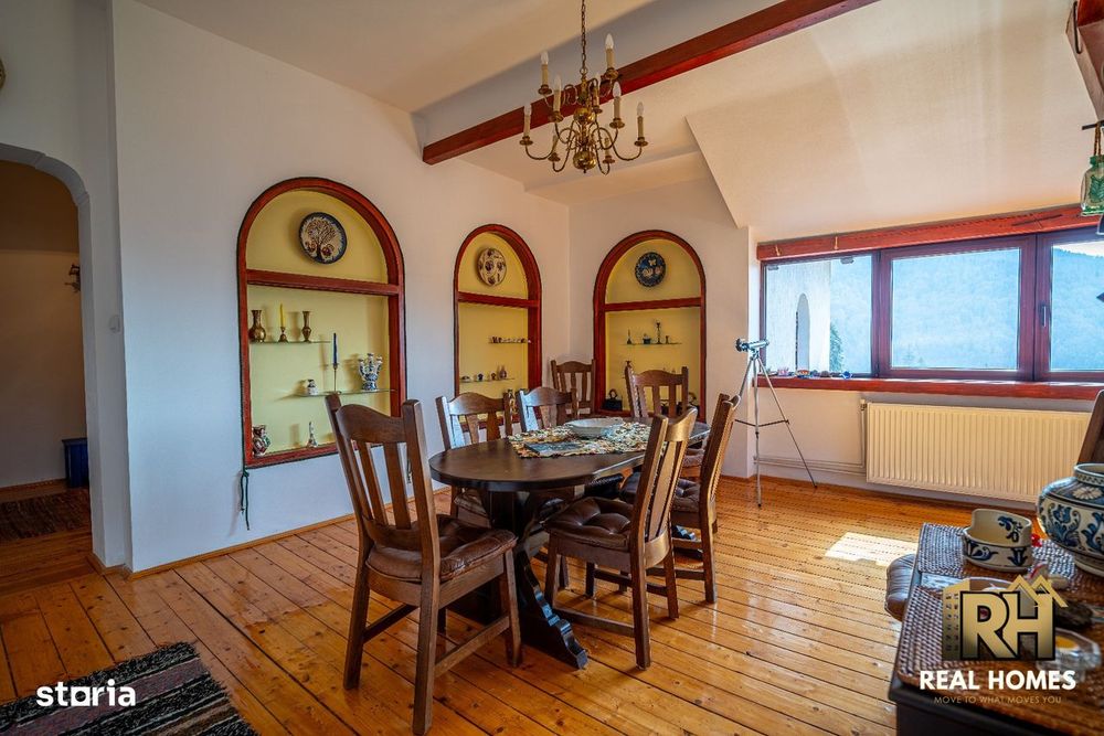 Apartament 5 camere 178 mp Furnica Sinaia vedere munte PRET 228000 EUR