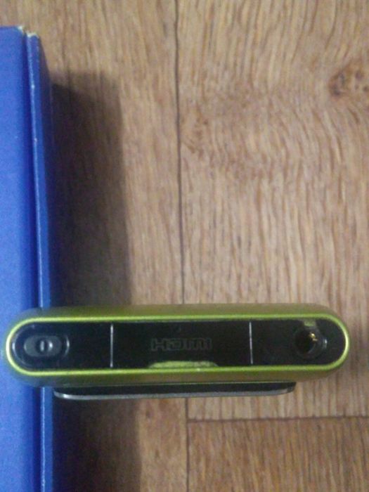Продам смартфон Nokia N8 (оригинал)