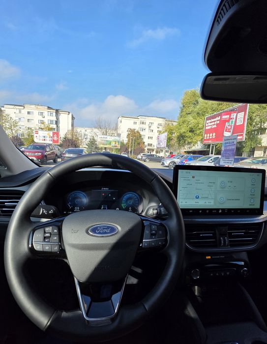 FORD Kuga 2024 — imagine 4