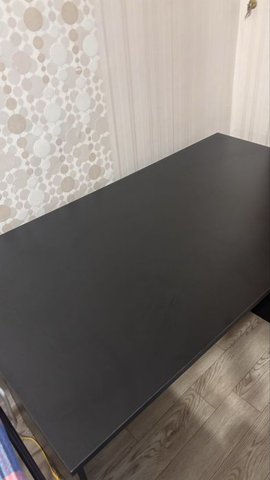 Продаю стол ширина 110см