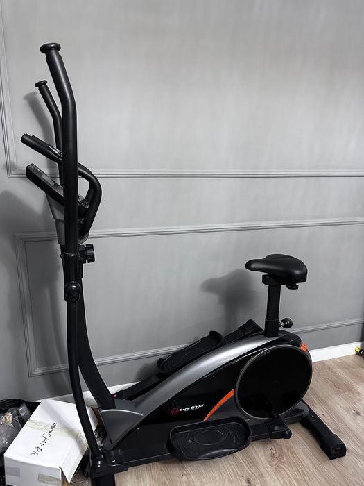 Audiostrider 400 Eliptica Nordictrack Strider 450 Велотренажер