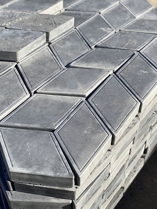 Брусчатка,  тротуарная плитка, паребрик