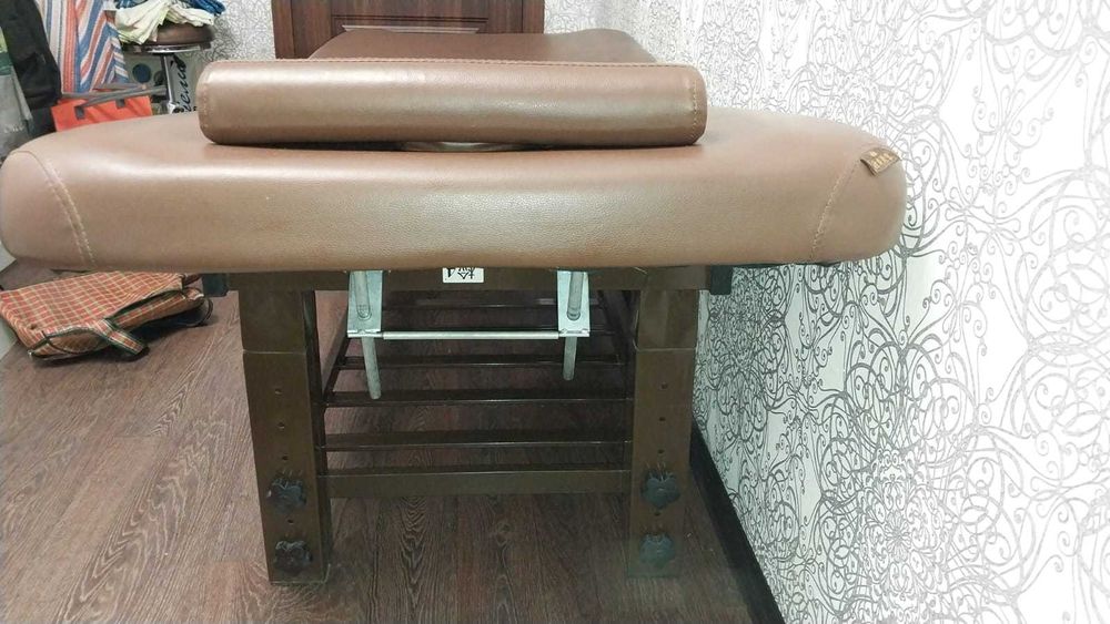 Продам массажное кресло Б/у