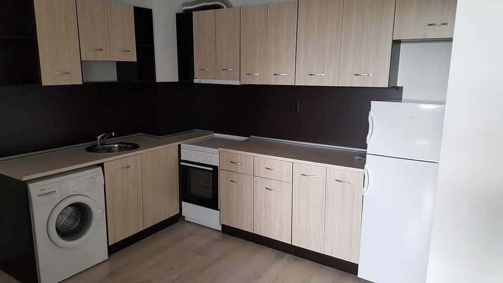 Дава се под наем Двустаен апартамент в София, Надежда 1 - 64 кв.м за 345 € - Снимка #1