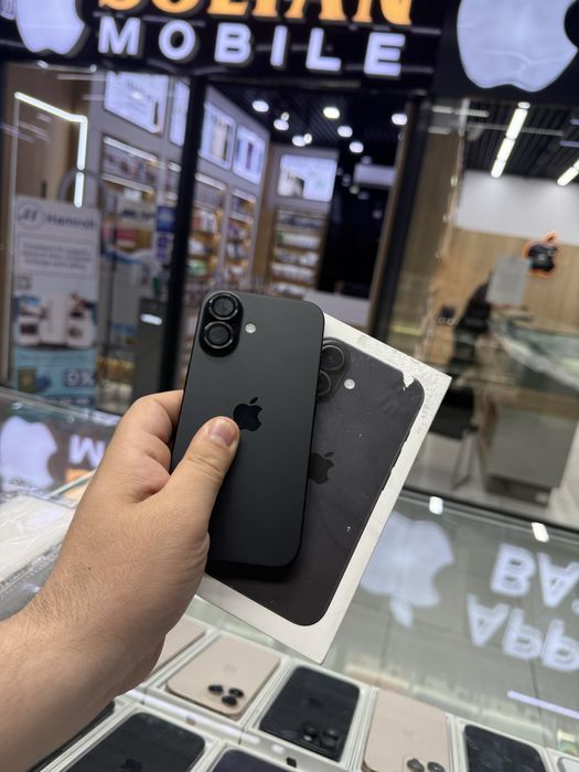 iphone 16.  128GB. %93