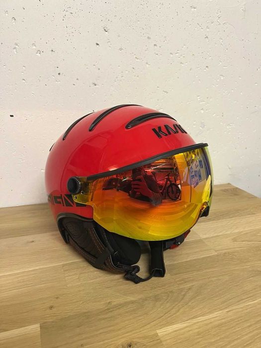 Casca de ski cu visor marca KASK Italia