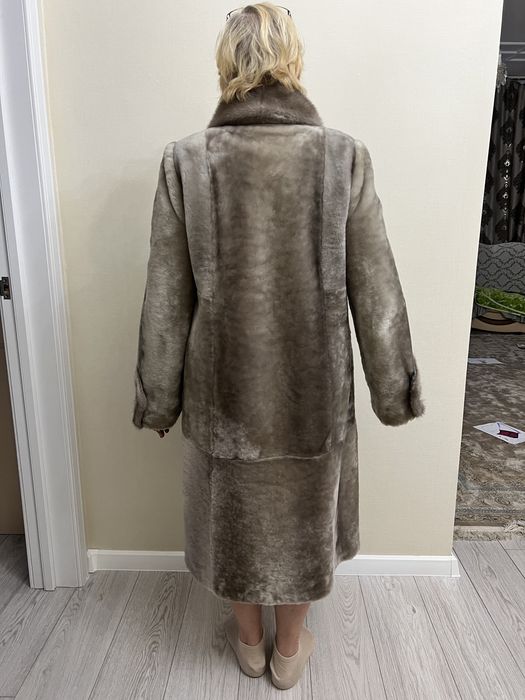 Шуба цигейковая продам