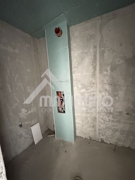 Продава се Двустаен апартамент в к.к. Златни пясъци - 50 кв.м за 1260 €/кв.м - Снимка #2