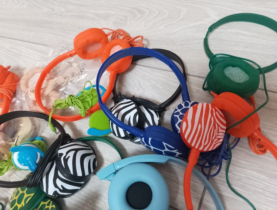 Срочно продам наушники.