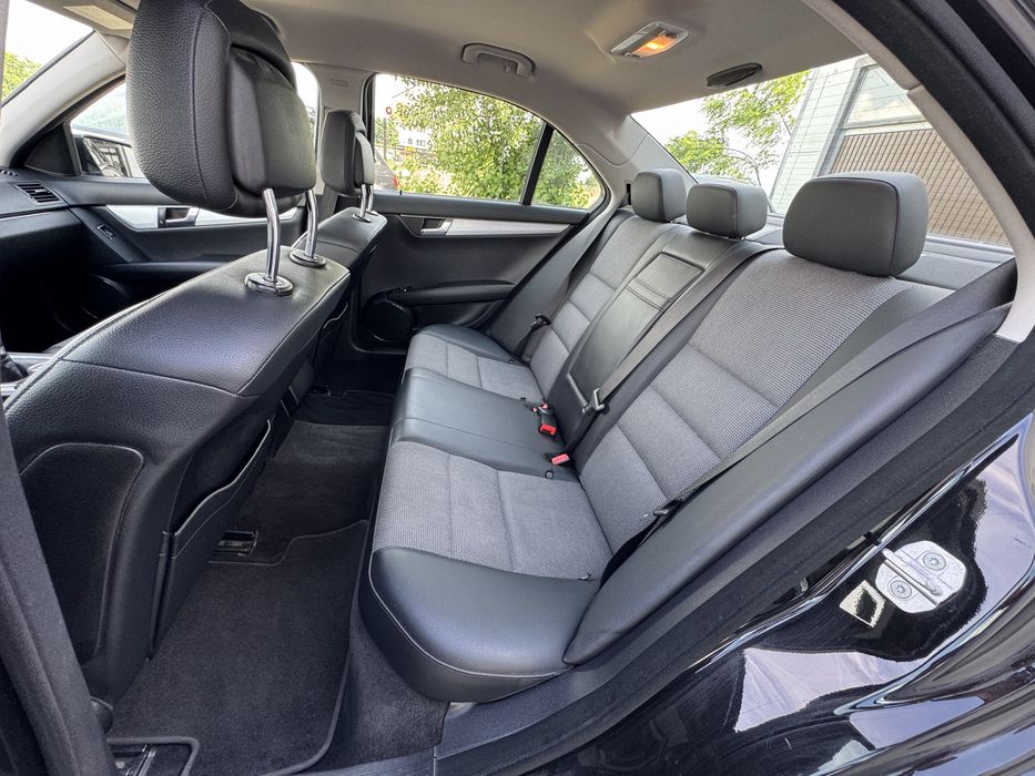 Mercedes Benz C Klasse 180 CDi BlueEfficiency Business Avantgarde