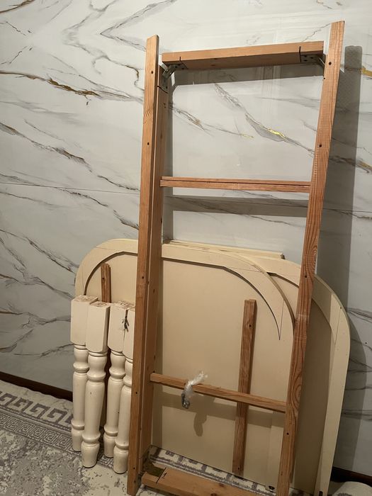 Продам стол 2м +50см отдам за 20000тг