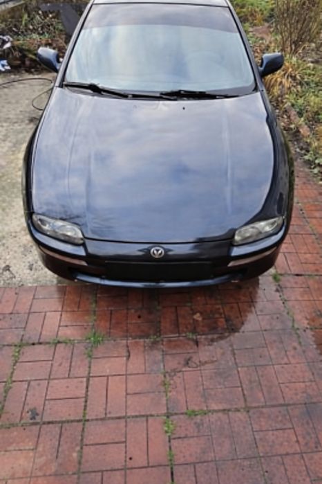 Мазда323 хежбек.