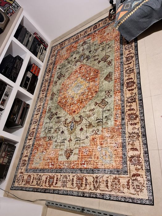 Covor nou, antichizat