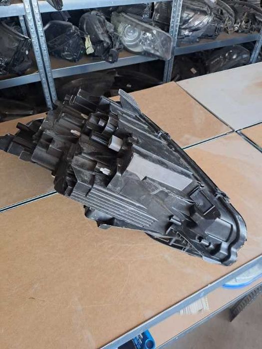 Far dreapta Peugeot 5008 Full Led Technology cod 89914260