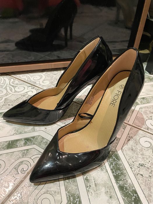 Обувки на ток Fiore