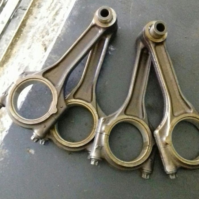 Приора шатун .  .