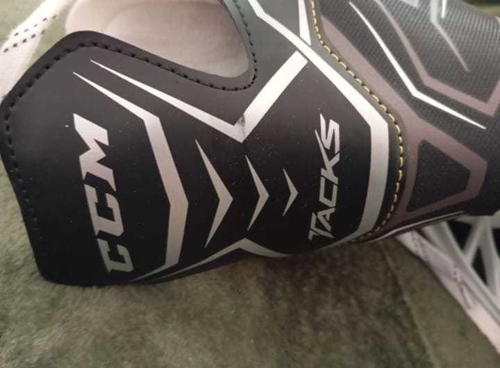 Patine gheață  CCM Tacks 9040SR hochei