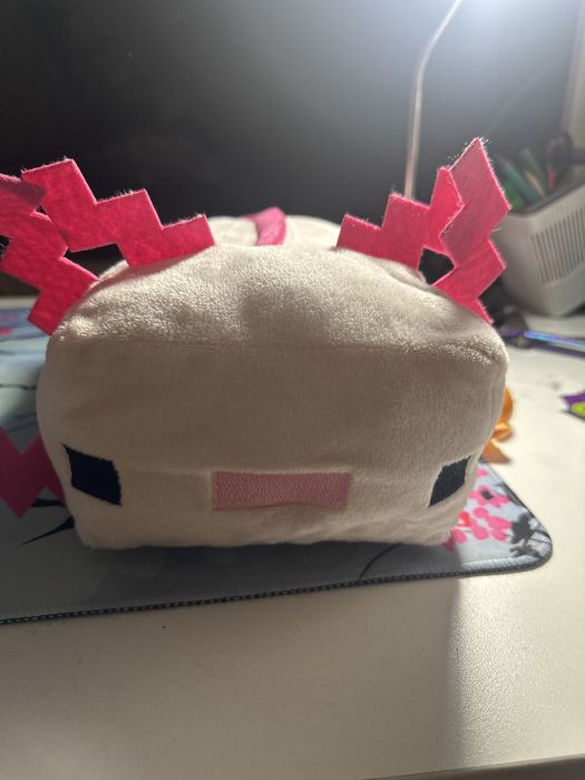 игрушка аксалоталь