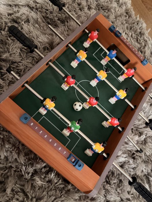 Jocuri societate mini fotbal de masa si bowling de masa
