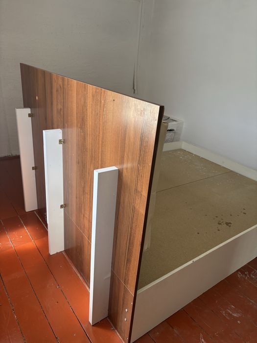 Продам спальный кровать