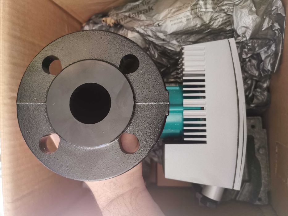Pompa de apa Circulare Wilo Stratos 40 / 1-4 si 2095499 / 12w21 schimb cu diverse