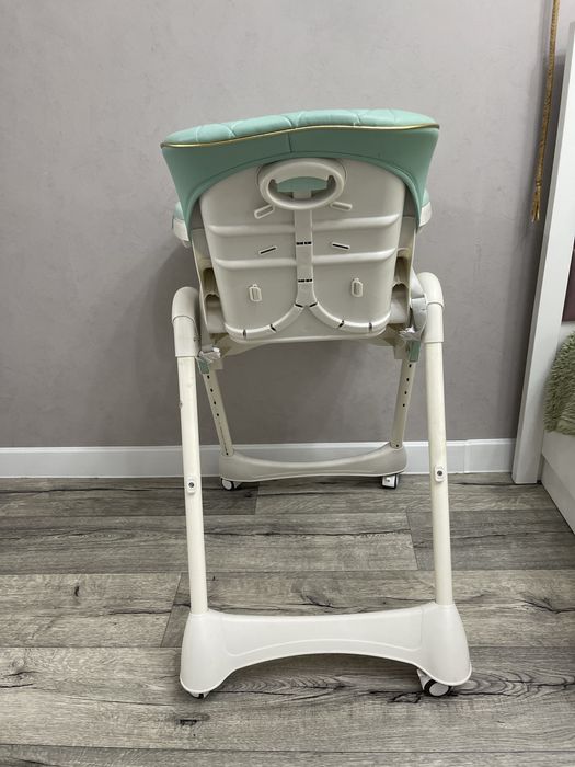 Продается детская кресло для кормления