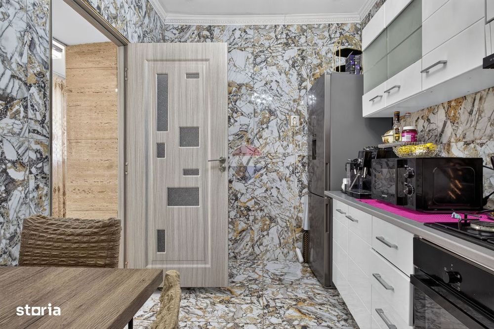 Casă complet renovată în zona ultracentrală | Pecica