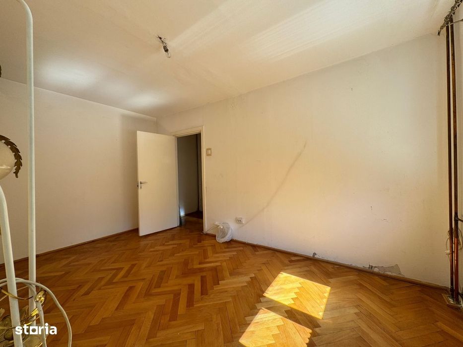 Apartament 3 camere-Spitalul Judetean-Girocului