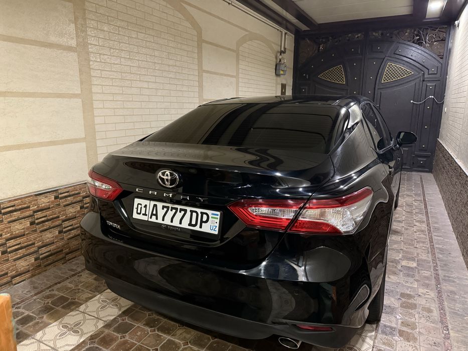 Toyota Camry 70 benzin