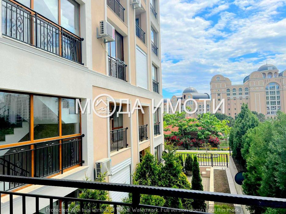 Продава се Двустаен апартамент в Свети Влас - 55 кв.м за 1310 €/кв.м - Снимка #1