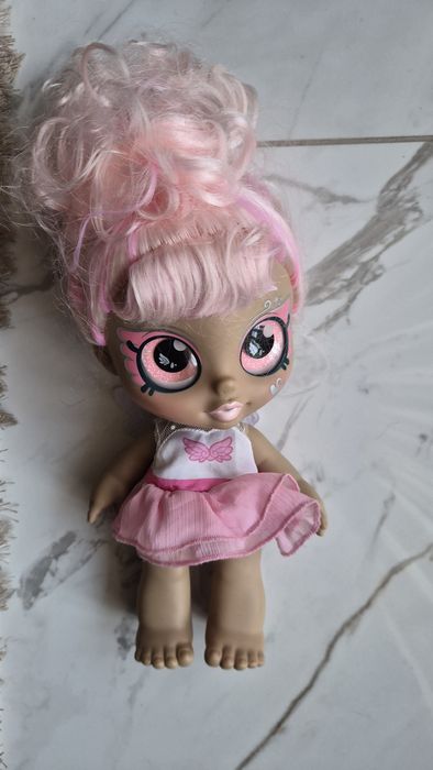 Продавам кукли и край бейби