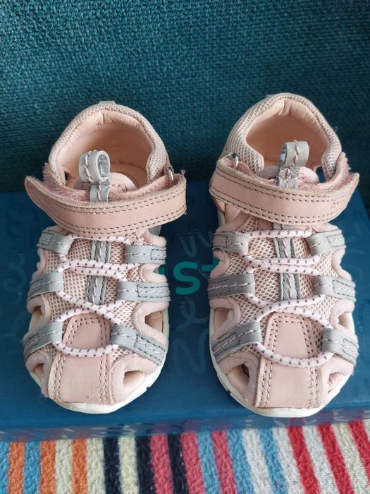 Детски сандалки за момиче