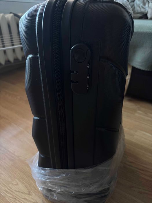 НОВ Куфар Madisson ръчен багаж, ABS, С 4 колела, 55 cm, Черен