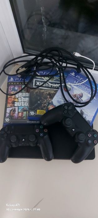 Продаю PS4 Slim 1TB