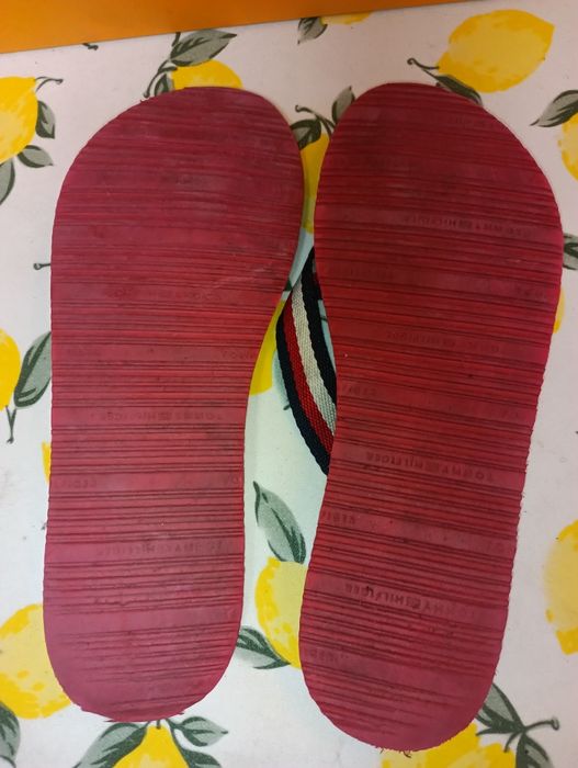 Tommy Hilfiger N 41 джапанки - 20 лв