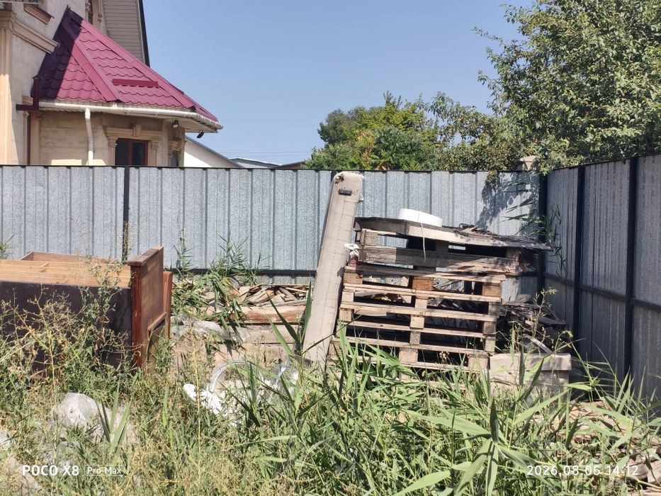 Продам столы и мебельные фанеры
