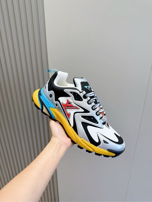 Adidasi Louis Vuitton , calitate premium , pe comanda , noi , 42