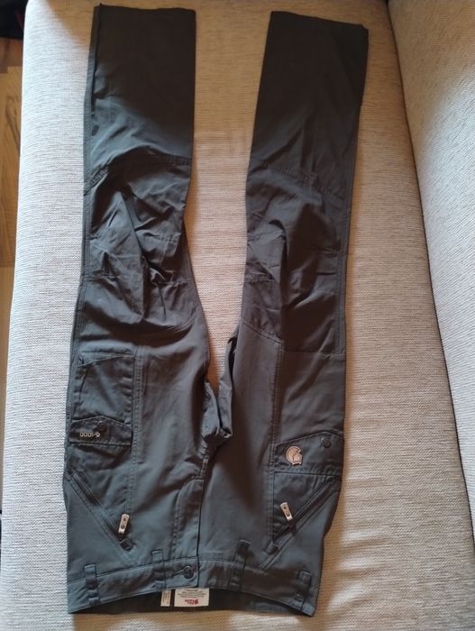 Pantaloni dama Fjall Raven ca noi S-M