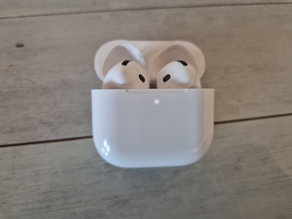 Airpods 4 sigilate