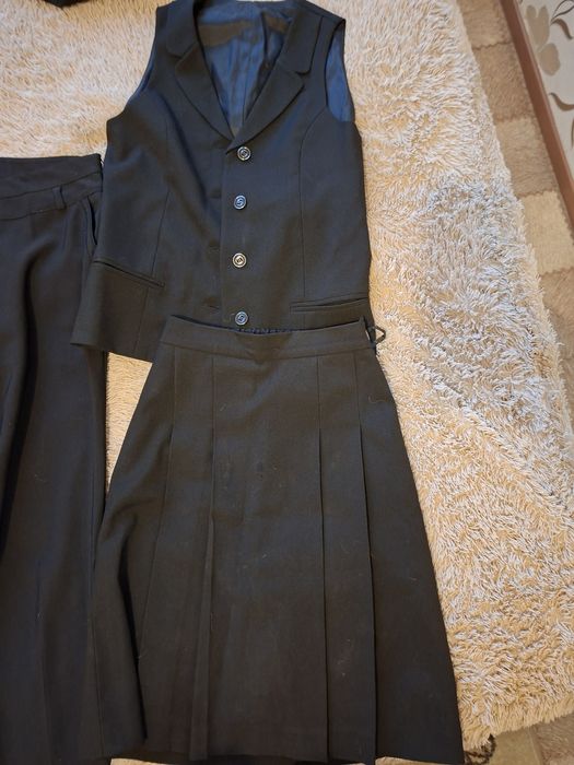 Костюм школьный на девочку