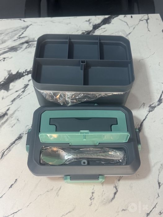 Lunch box elektroniy uyda va mashinada