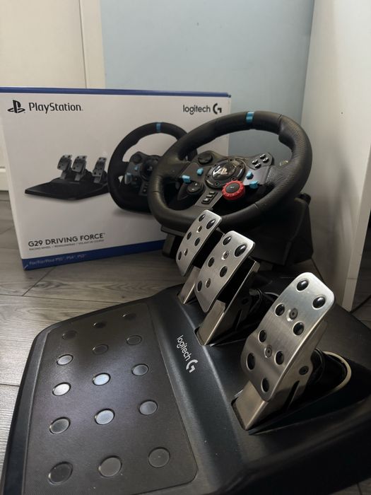 Logitech G29 пълен комплект с кутия
