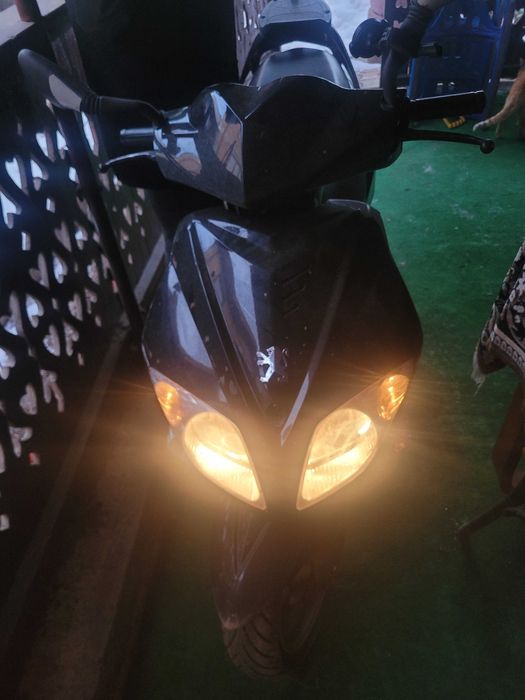 Scuter 125 Peugeot Sum UP 125